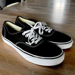 Vans Authentic black shoe, men’s size 10.5